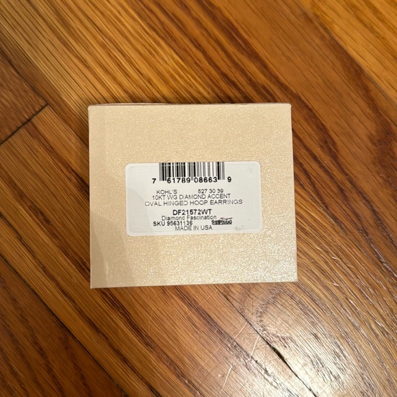 Diamond Fascination Oval Hinged Hoop Earrings - Picture 3 of 7